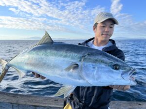 ブルーヘブンＬ120 青物　ジギング　シイラ　ＧＴ　釣り スタジオオーシャンマーク ブルーヘブンL-120Hi/R（右） - FISHING